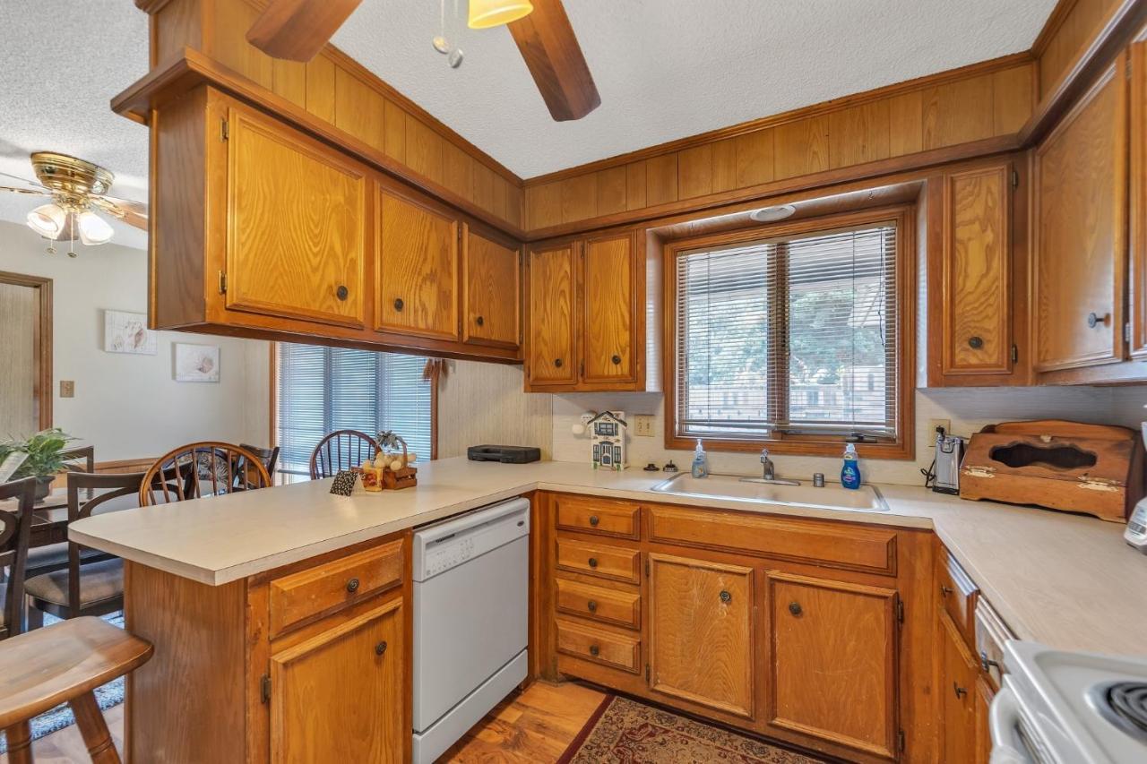 Homestead House - In Shadow Hills Golf Course Division Home 러벅 외부 사진