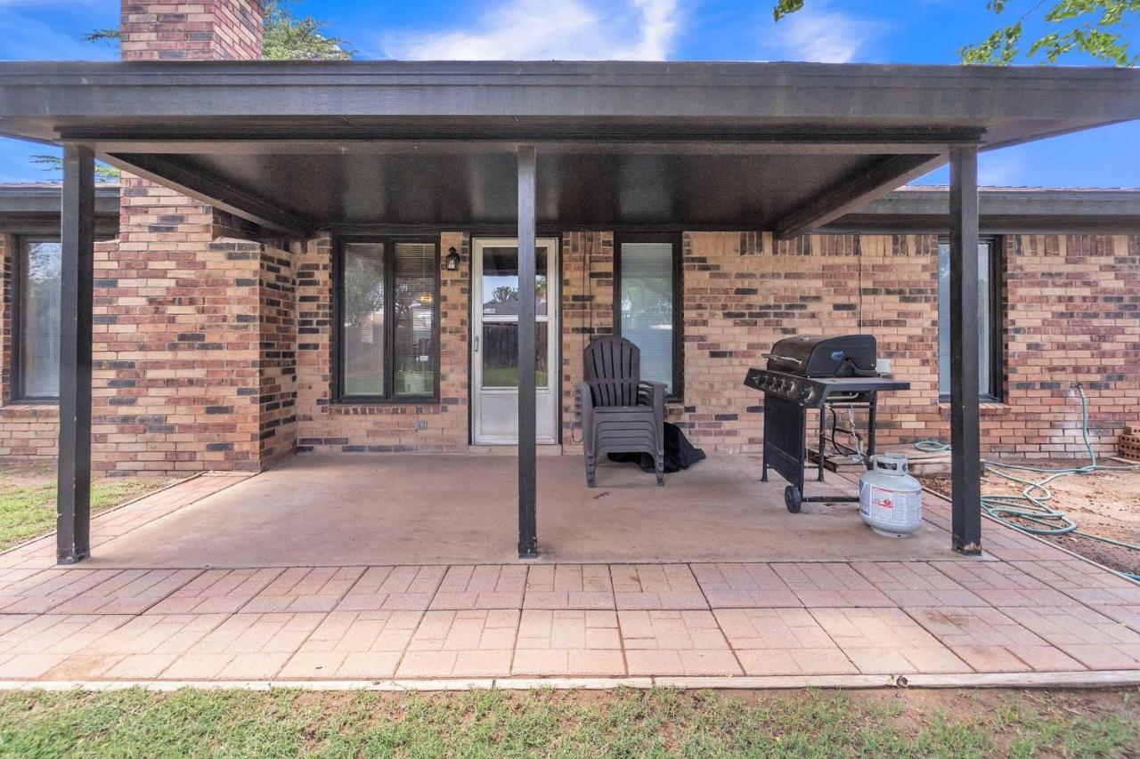 Homestead House - In Shadow Hills Golf Course Division Home 러벅 외부 사진