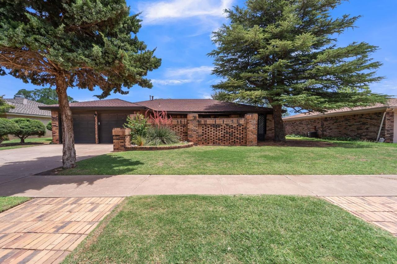 Homestead House - In Shadow Hills Golf Course Division Home 러벅 외부 사진