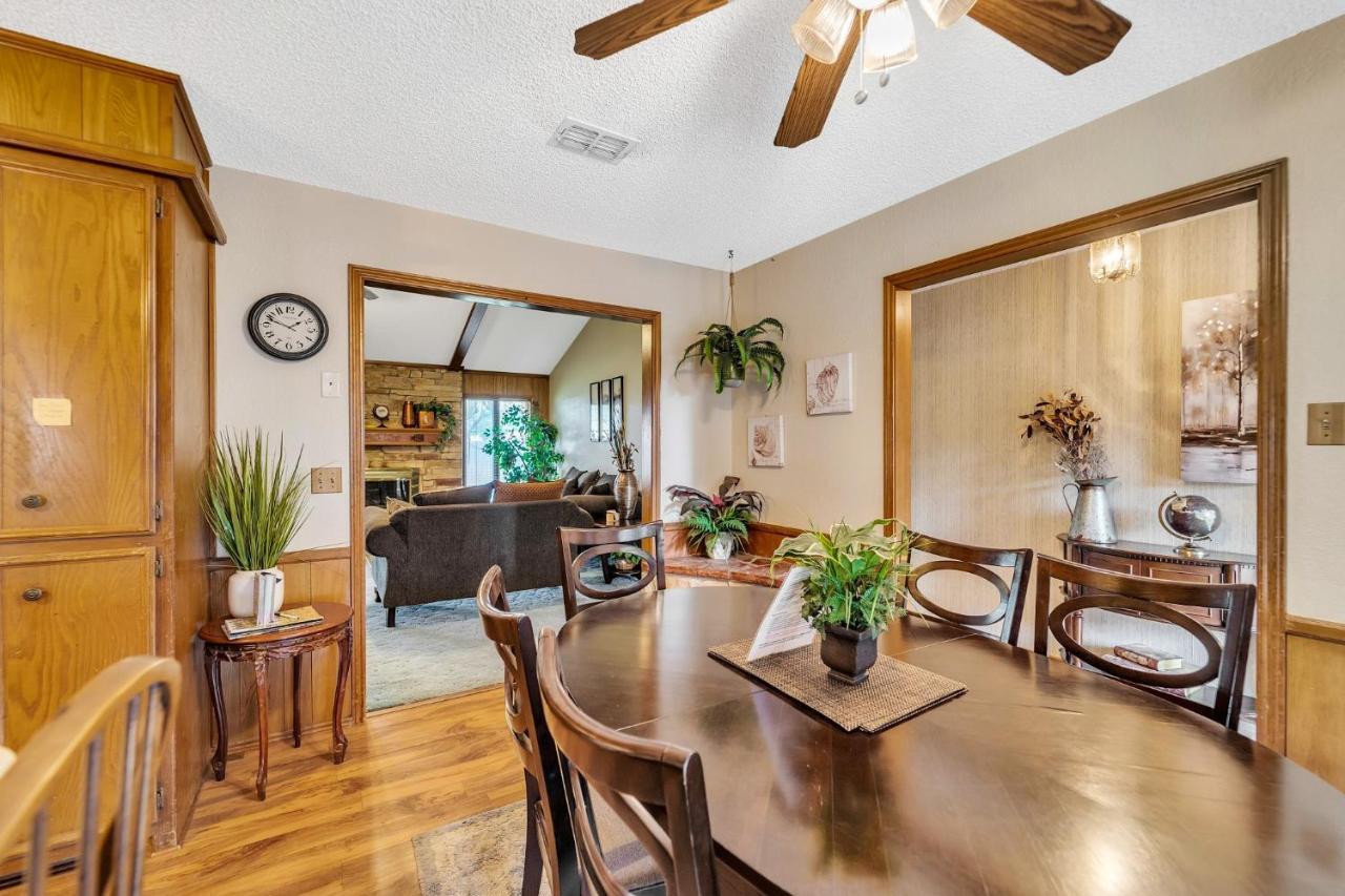 Homestead House - In Shadow Hills Golf Course Division Home 러벅 외부 사진