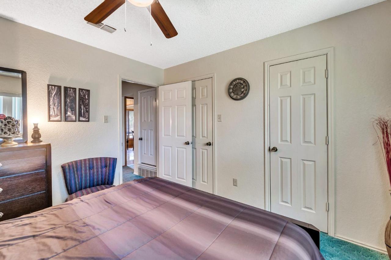 Homestead House - In Shadow Hills Golf Course Division Home 러벅 외부 사진